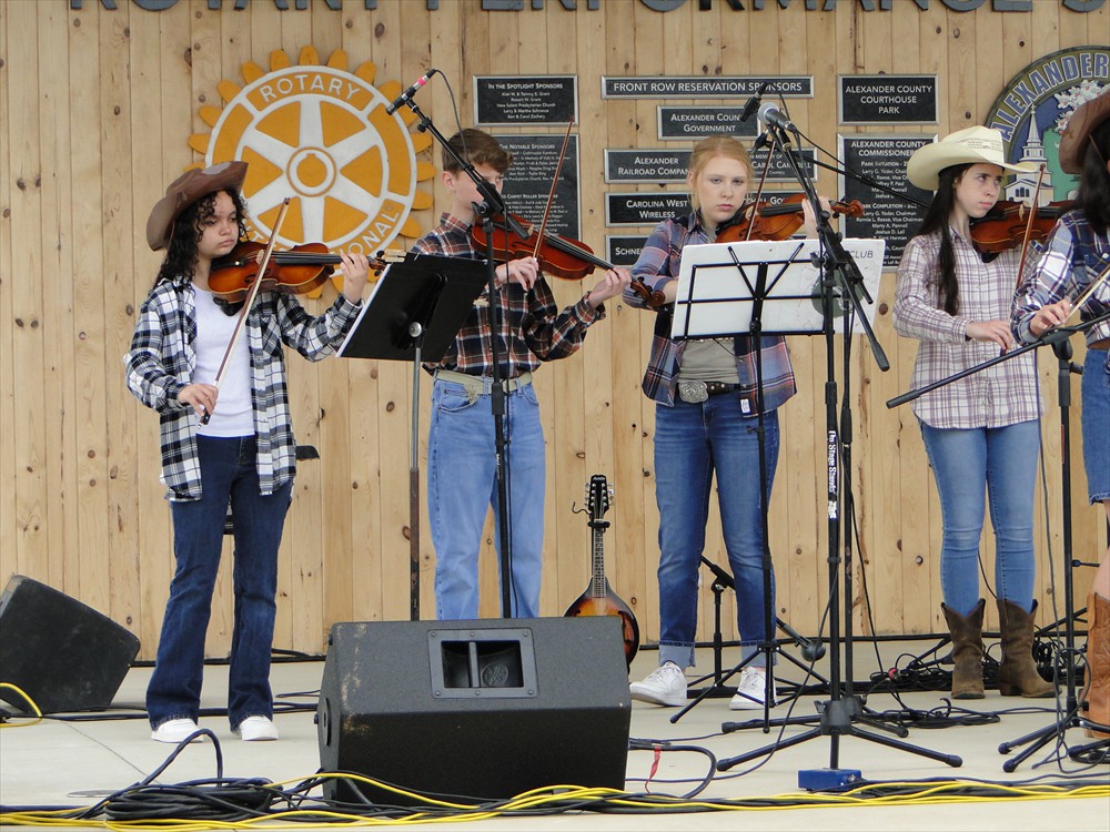 Young students of Taylorsville's, Studio 3 Music School are so talented. VIEW VIDEOS!