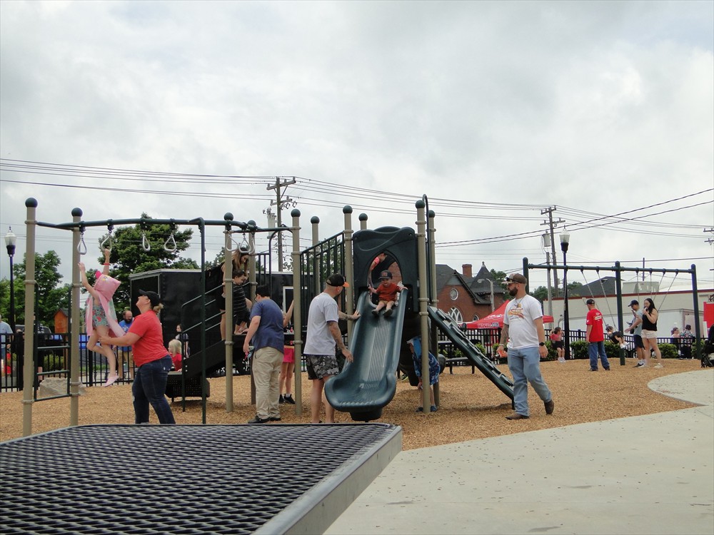 Alexander County Courthouse Park's playground and splashpad are popular!