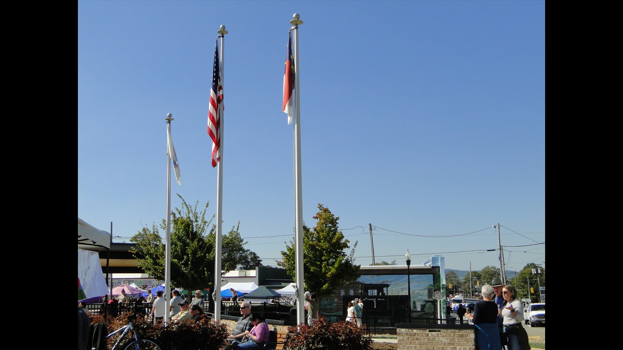 A clear fall day that was perfect for the festival!!